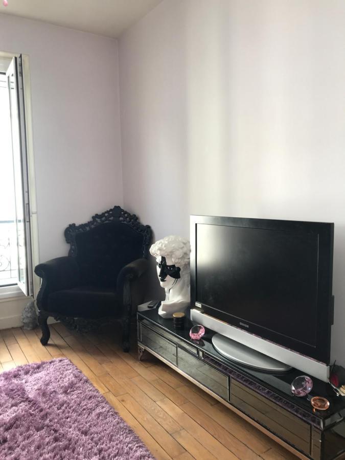 פריז Superbe Appartement Proche De La Butte Montmartre מראה חיצוני תמונה